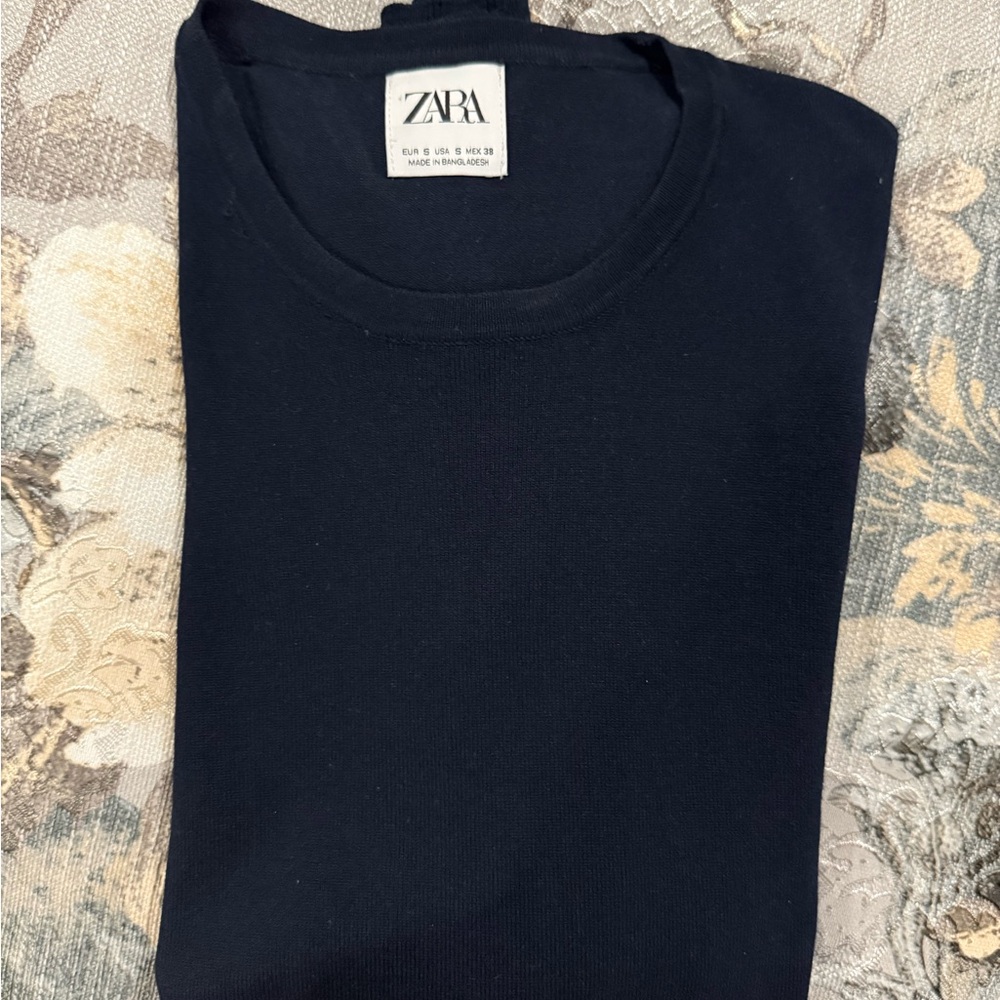 Zara Black Crewneck Tee